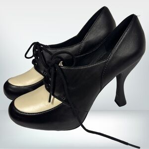 Sam Edelman Black,Cream Heeled Oxfords 8 1/2 NWT